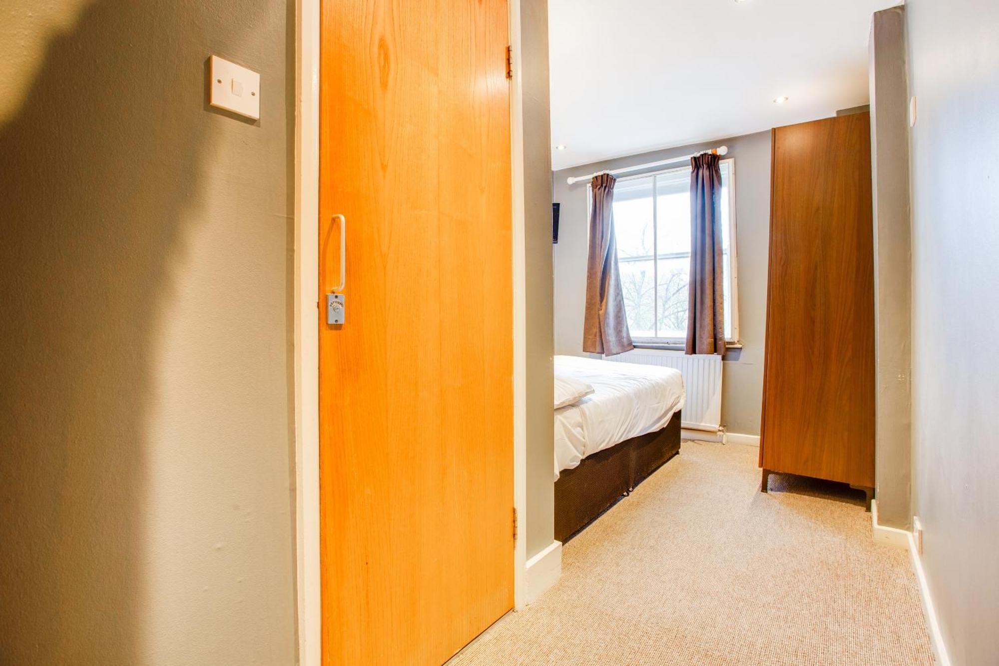 Somerset Hotel Baker Street London Exterior photo