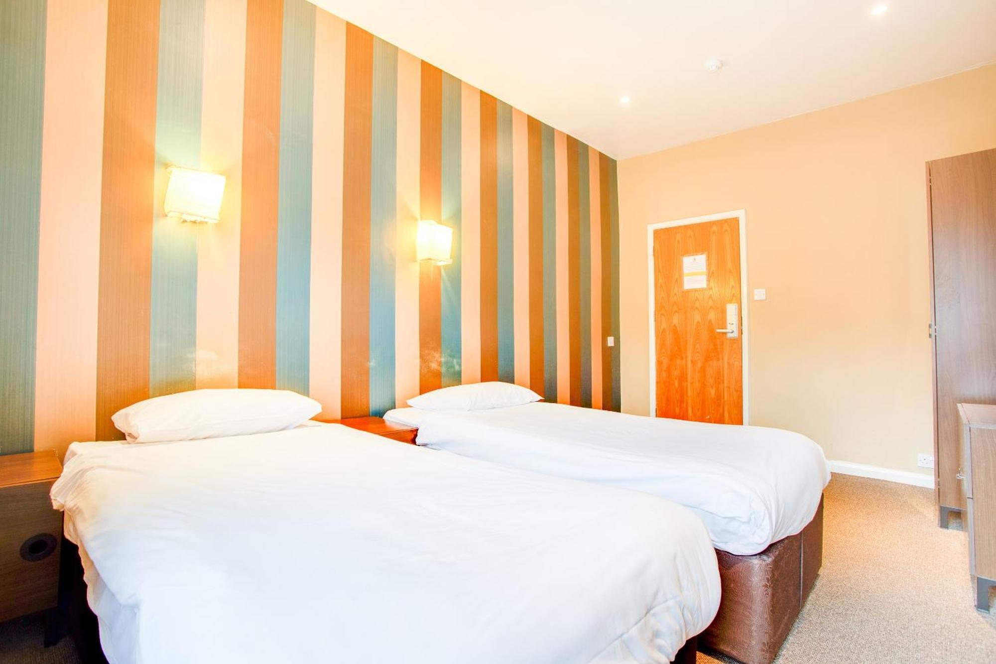 Somerset Hotel Baker Street London Exterior photo