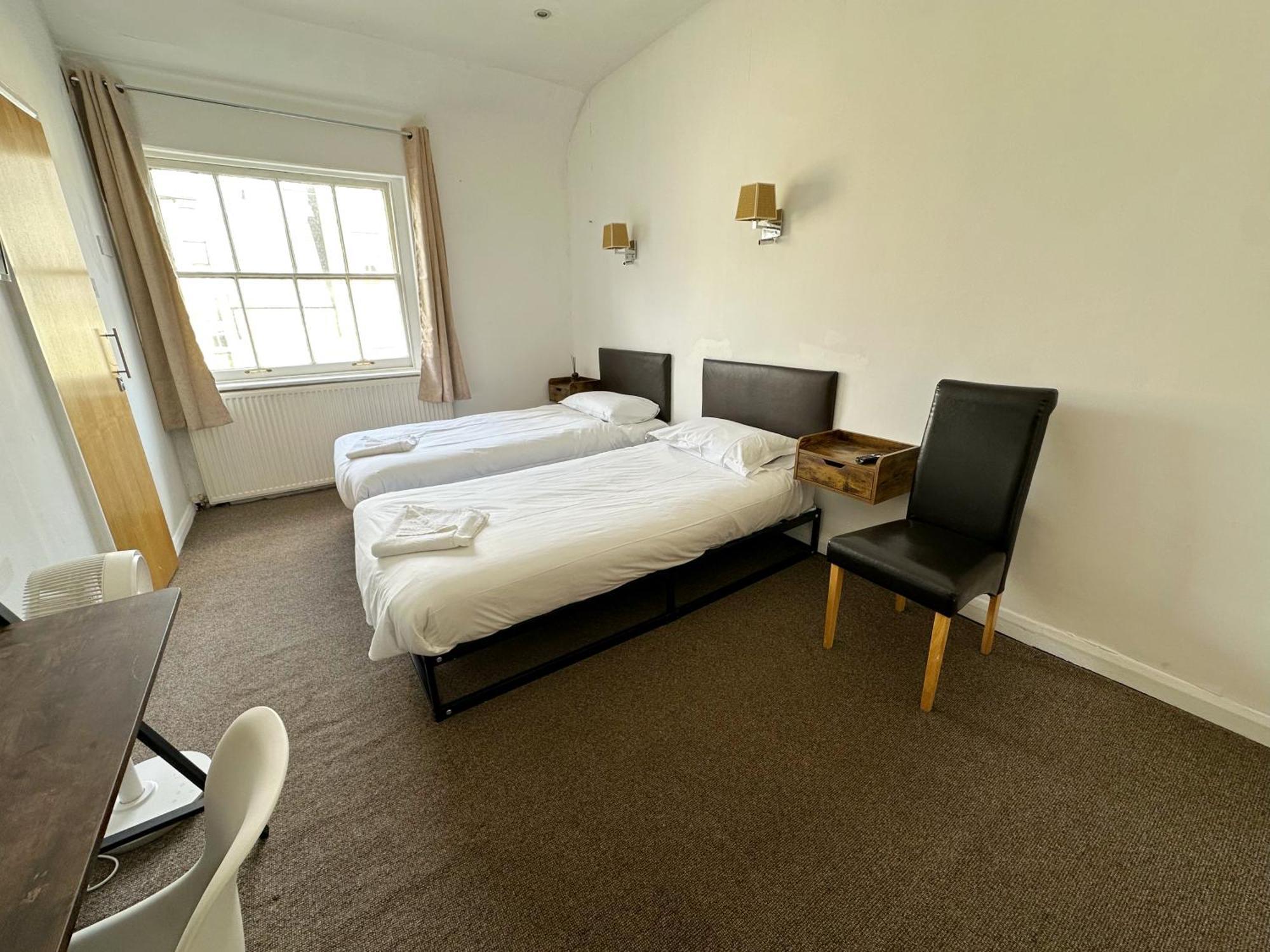 Somerset Hotel Baker Street London Exterior photo