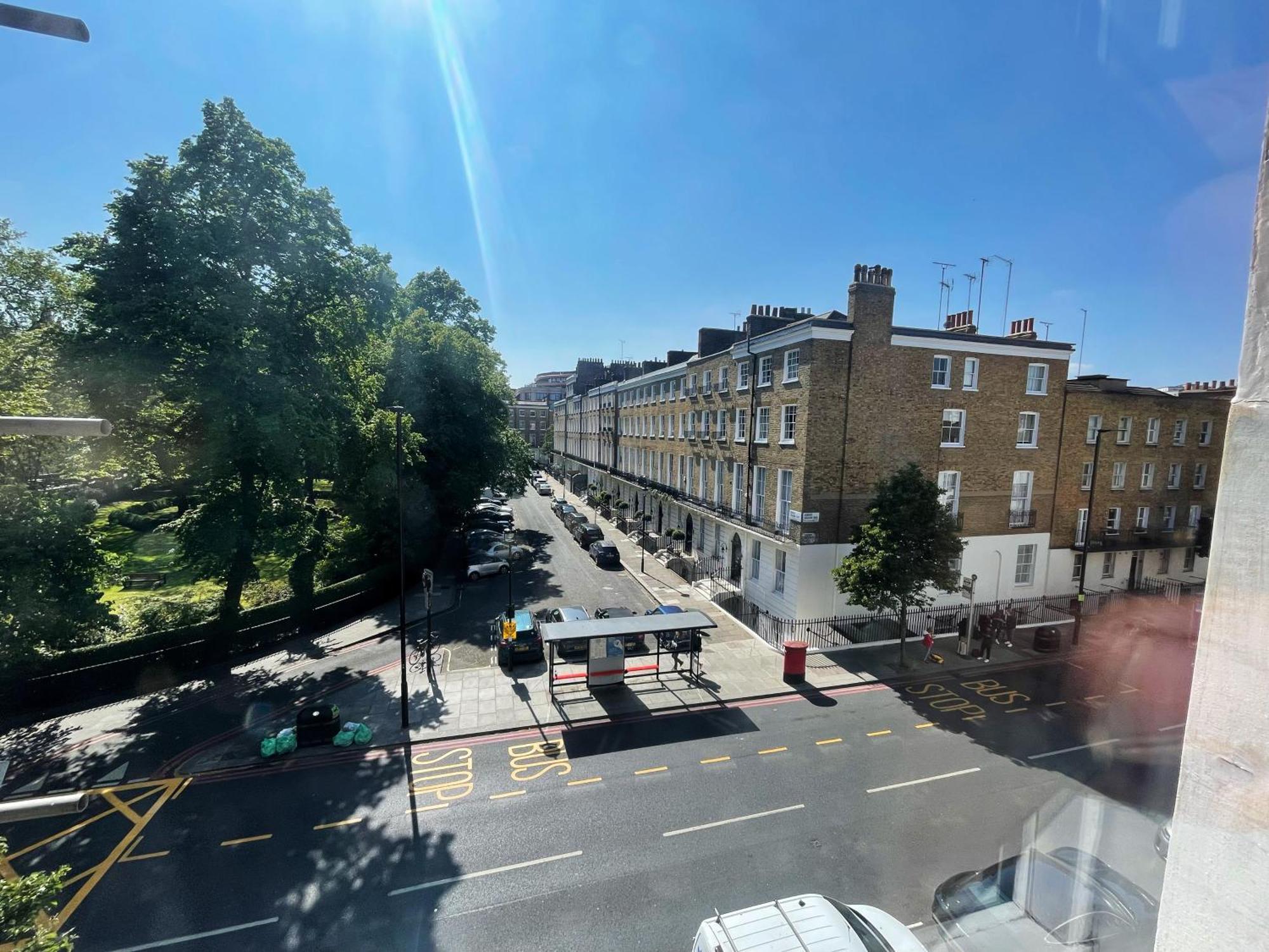 Somerset Hotel Baker Street London Exterior photo